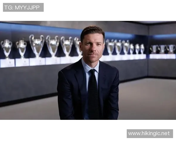 哈维阿隆索退役后新篇章将执教皇马青年队开启足球生涯新阶段